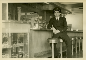 Van's Cafe Interior ca 1942